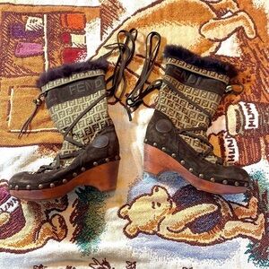 FENDI Logo Wood Platform Fur Lined Brown Winter Boots 37 studded Rare